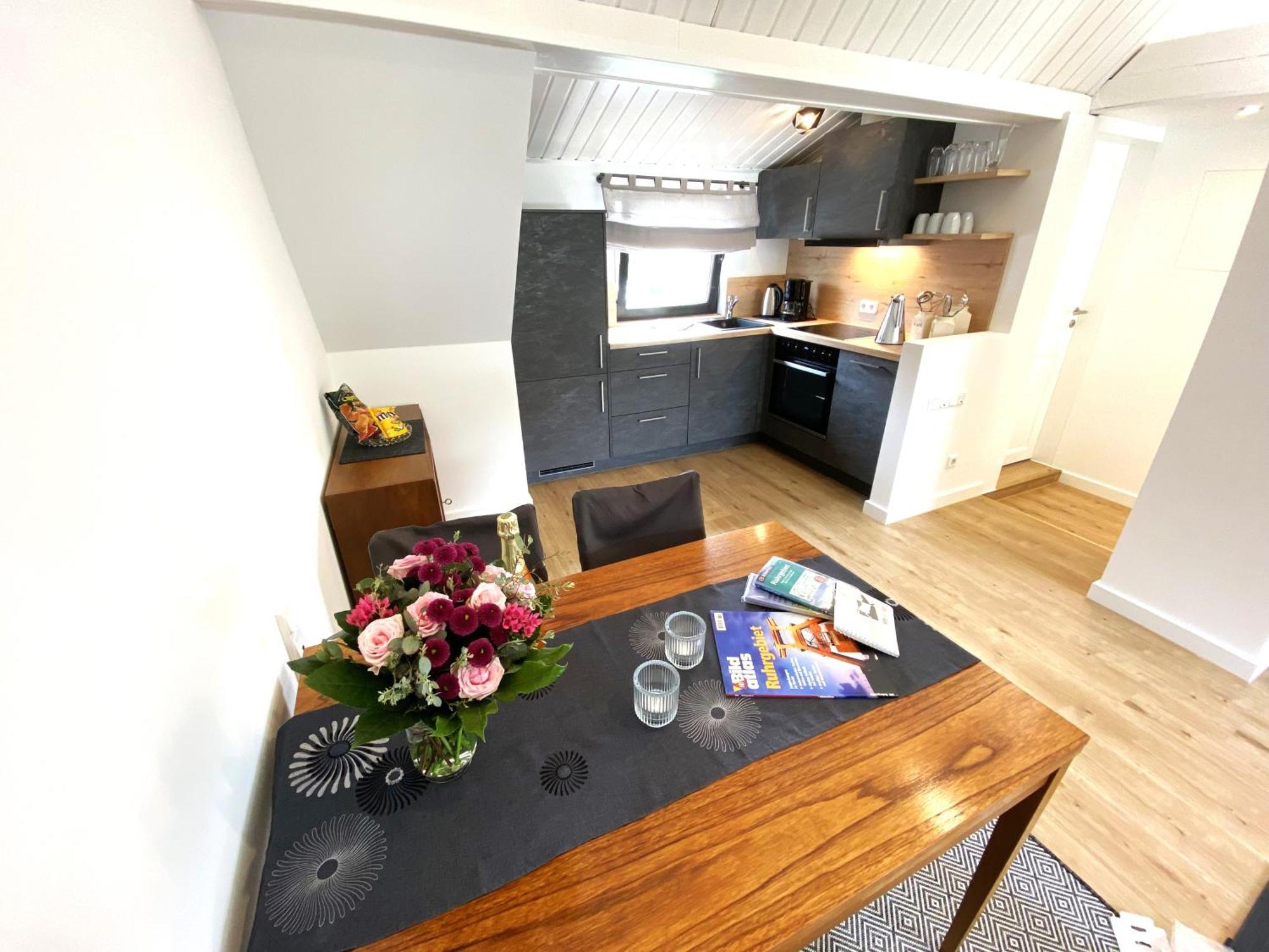 Zentrales Modernes Apartment, Naehe Zoo Und Stadion Dortmund Exterior foto